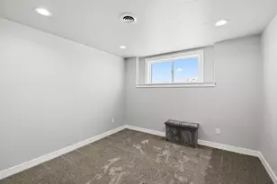 2712 Creekwood Cir, Green Bay, WI 54311 - Photo 29