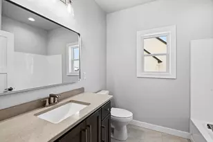 2712 Creekwood Cir, Green Bay, WI 54311 - Photo 15