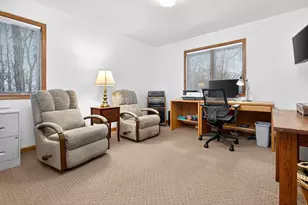 1156 Shaggy Bark Dr, Neenah, WI 54956 - Photo 37