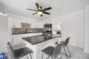 1411 Shawano Ave, Green Bay, WI 54303 - Photo 3