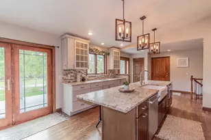 E8130 Flease Rd, Mukwa, WI 54961 - Photo 9