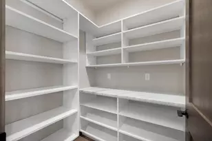 2580 N Stellita Cir, De Pere, WI 54115 - Photo 17