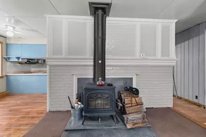 919 W 4th Avenue, Oshkosh, WI 54902 - Photo 5