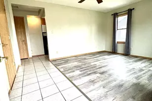 1378 Thrush St, Green Bay, WI 54303 - Photo 3