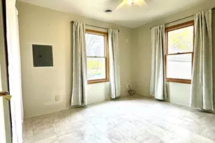 1378 Thrush St, Green Bay, WI 54303 - Photo 5