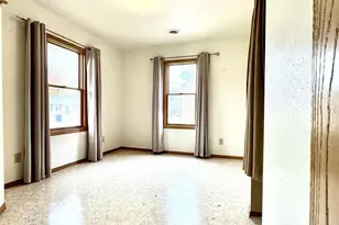 1378 Thrush St, Green Bay, WI 54303 - Photo 7