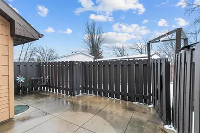 1391 W 18th Avenue, Oshkosh, WI 54902 - Photo 27