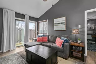 1391 W 18th Ave, Oshkosh, WI 54902 - Photo 11