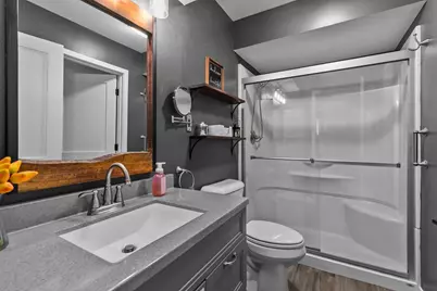 1391 W 18th Avenue, Oshkosh, WI 54902 - Photo 23