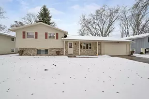 1281 Vly Vw Rd, Green Bay, WI 54304 - Photo 1