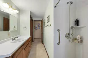 1281 Vly Vw Rd, Green Bay, WI 54304 - Photo 27