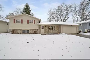 1281 Vly Vw Rd, Green Bay, WI 54304 - Photo 1