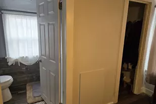 505 St Clair St, Manitowoc, WI 54220 - Photo 11