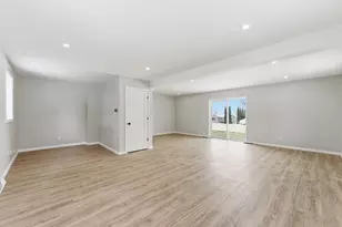 6055 Hiawatha Heights Dr, Winneconne, WI 54986 - Photo 13