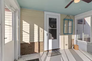 803 W New York Ave, Oshkosh, WI 54901 - Photo 17