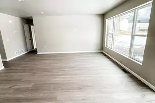 426 Village Ln, Ripon, WI 54971 - Photo 9