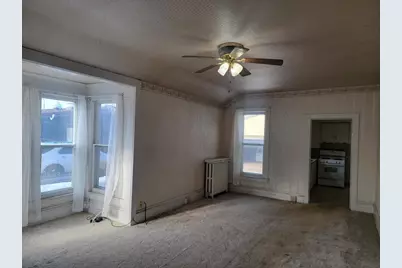 111 E Beacon Avenue, New London, WI 54961 - Photo 5