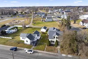 208 Ogden St, Marinette, WI 54143 - Photo 5