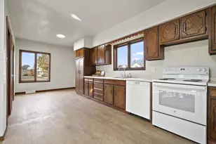 208 Ogden St, Marinette, WI 54143 - Photo 13