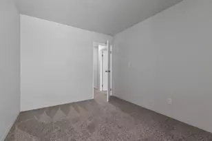 906 Georgia St, Oshkosh, WI 54902 - Photo 15