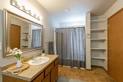 1871 Natures Way, Menasha, WI 54952 - Photo 11