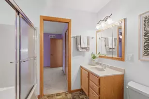 1325 S Westhaven Dr, Oshkosh, WI 54904 - Photo 45