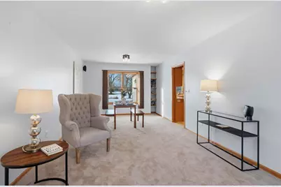 1325 S Westhaven Drive, Oshkosh, WI 54904 - Photo 17