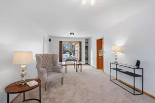 1325 S Westhaven Dr, Oshkosh, WI 54904 - Photo 17