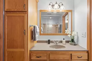 1325 S Westhaven Dr, Oshkosh, WI 54904 - Photo 33