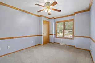 1325 S Westhaven Dr, Oshkosh, WI 54904 - Photo 27