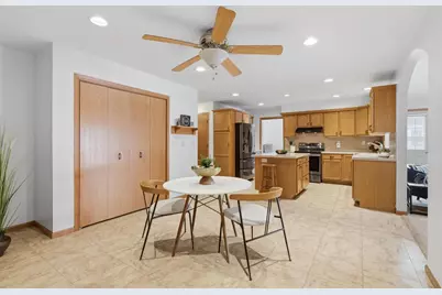 1325 S Westhaven Drive, Oshkosh, WI 54904 - Photo 7