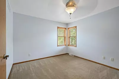 1325 S Westhaven Drive, Oshkosh, WI 54904 - Photo 31