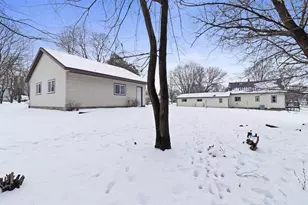 104 Sheridan St, Oconto Falls, WI 54154 - Photo 5