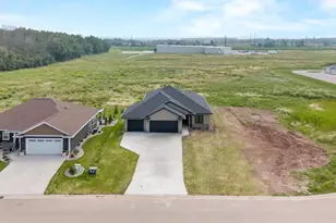 726 Tambour Ct, De Pere, WI 54115 - Photo 47