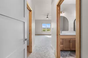 726 Tambour Ct, De Pere, WI 54115 - Photo 33