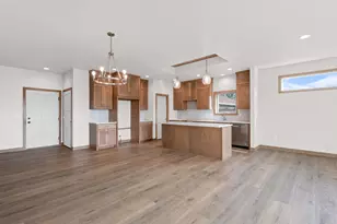 726 Tambour Ct, De Pere, WI 54115 - Photo 13