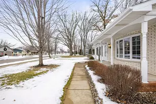 204 Hayes St, Kaukauna, WI 54130 - Photo 5