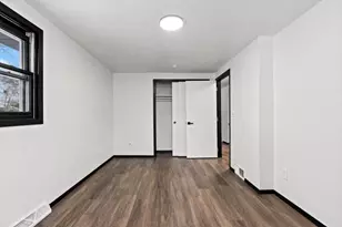 409 Easy St, Green Bay, WI 54311 - Photo 17