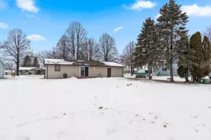 409 Easy St, Green Bay, WI 54311 - Photo 31