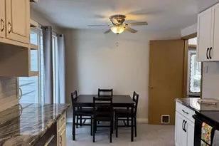 464 Cottage Grove Ave, Ashwaubenon, WI 54304 - Photo 17