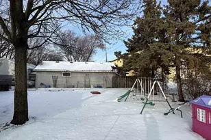 464 Cottage Grove Ave, Ashwaubenon, WI 54304 - Photo 7