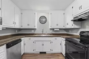 2766 Aquarius Rd, Green Bay, WI 54311 - Photo 15