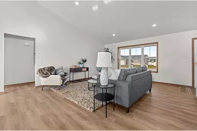 2041 Bear Paw Trail, Kaukauna, WI 54130 - Photo 17