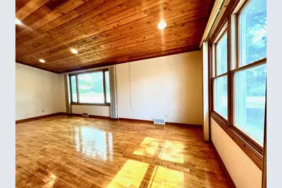 N1053 State Road 22, Waupaca, WI 54981 - Photo 9