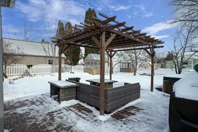 1910 N Lawe Street, Appleton, WI 54911 - Photo 5