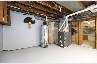 1910 N Lawe Street, Appleton, WI 54911 - Photo 35