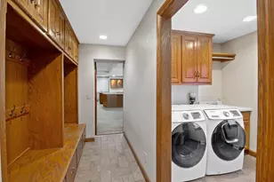 1076 Ernst Dr, Green Bay, WI 54304 - Photo 33