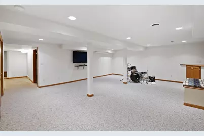 1076 Ernst Drive, Green Bay, WI 54304 - Photo 45