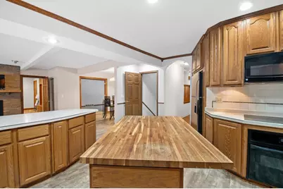 1076 Ernst Drive, Green Bay, WI 54304 - Photo 23