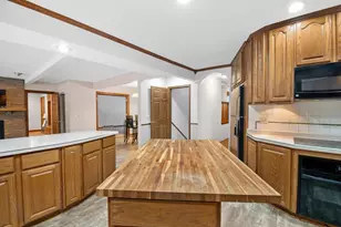 1076 Ernst Dr, Green Bay, WI 54304 - Photo 23